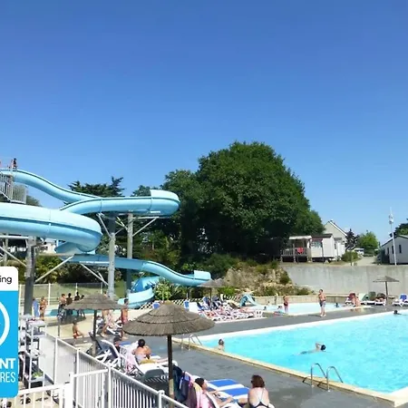Kemp 4 Etoiles - Piscine - Ccaaeah