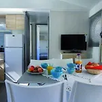 אתר קמפינג 4 Etoiles - Piscine - Ccaaeah *
